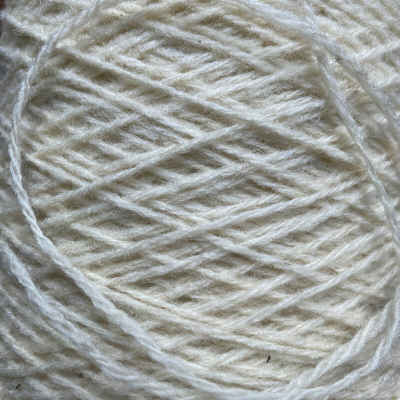 cône de fil de laine naturelle 3brins race ovine Hampshire